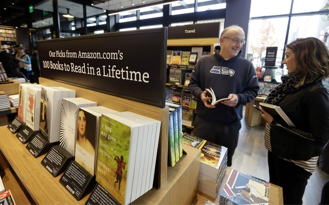 亚马逊将在美国开数百家实体书店 为什么？